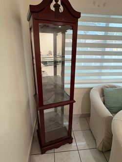 Wood & Glass 4-Tier Display Cabinet with Built-In Light / Vitrina de Madera y Vidrio con Luz