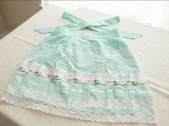 Hand-Stitched Mint Green Hostess Apron with Pockets & Floral Lace