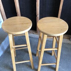 Set Of 2 Wooden Bar Stools