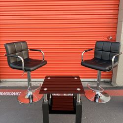 2 bar stools for sale chrome/black