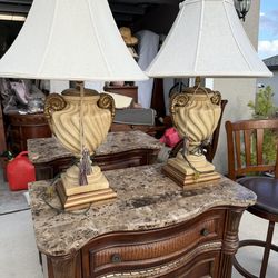 Elegant lamps (set of 2)