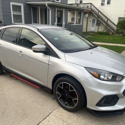2014 Ford Focus RS Widebody Custom Build – $5000