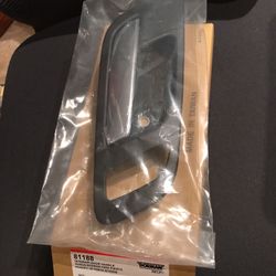 GM Driver Side Door Handle, fits 2009 GMC Yukon and equivalent years