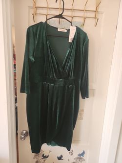 Vestido Color Verde Aterciopelado