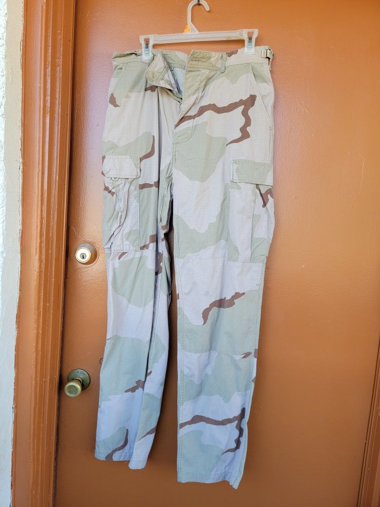 US Military DCU 3 Color Desert Combat Pants Trousers Medium long inseam 33.5 - 35.5" waist 31-35"