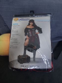 California Costumes Pirate Wench +size