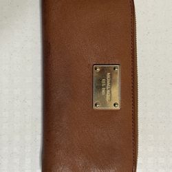 MK Continental Wallet