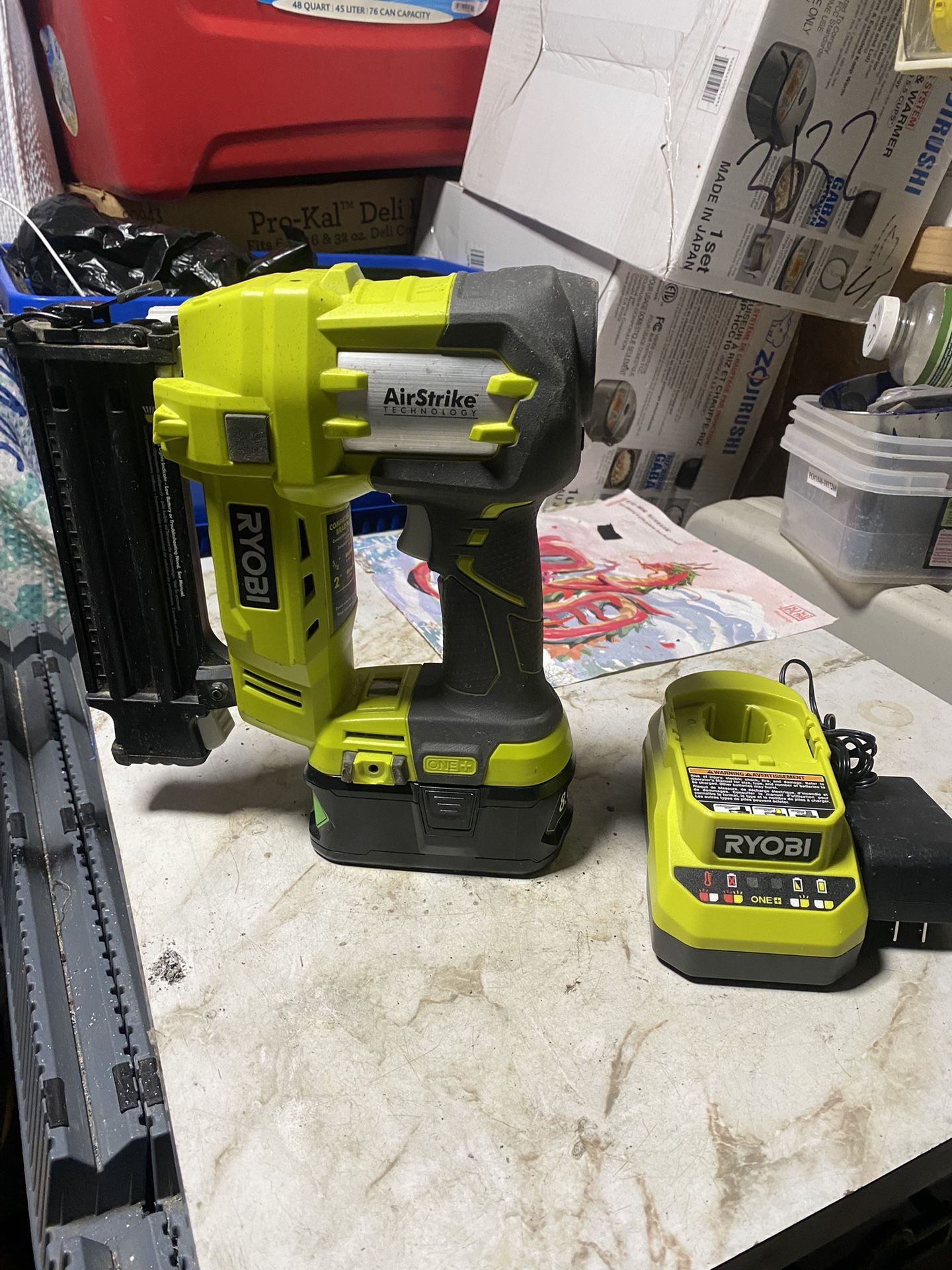 RYOBI 18ga 18v Battery 8.0 and Charger