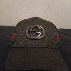 Authentic  Gucci Snapback Hat(Limited Edition)