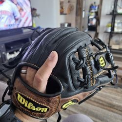 Wilson Baseball Glove 