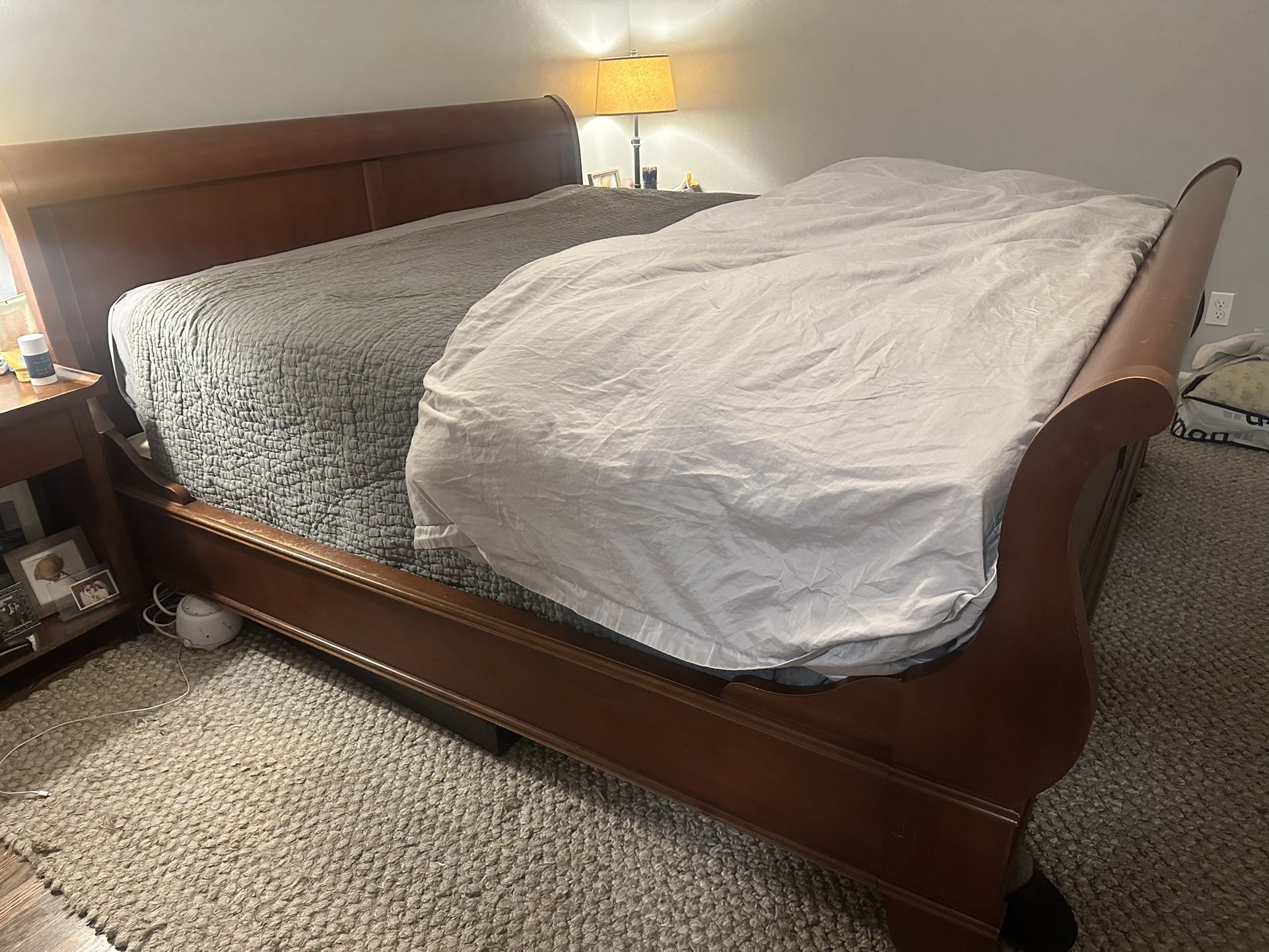 Thomasville Sleigh bed frame