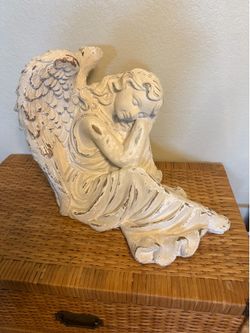 Ceramic angels