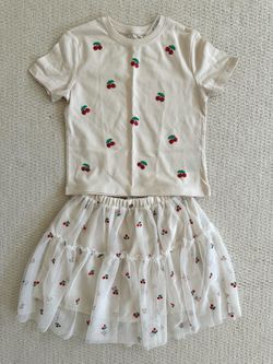 H&M Girls Short Sleeve Top And Lined Tulle Skirt Set Cherry Print Size 5T/6