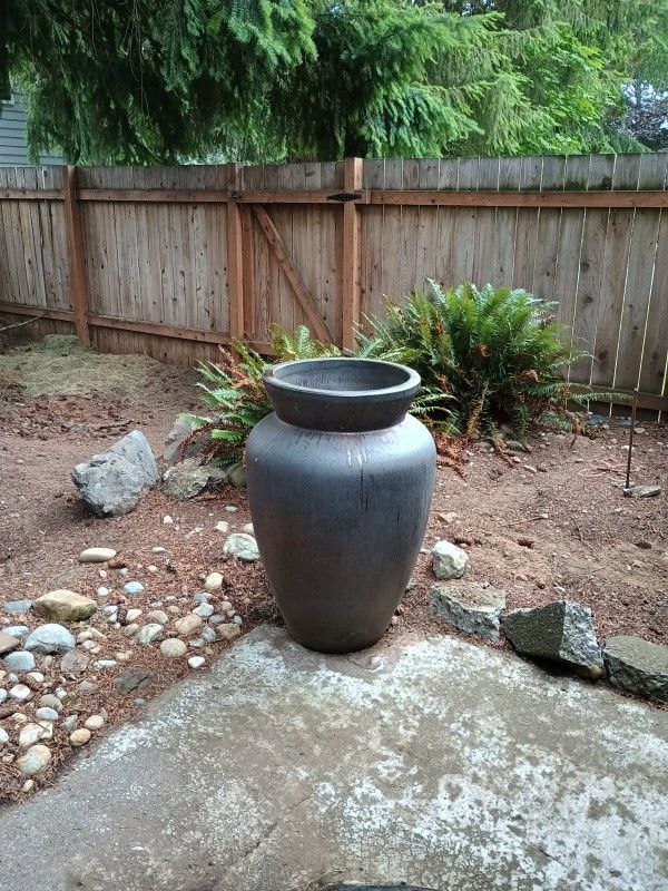 Giant Vase 50$
