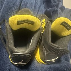 Jordan 4 Retro Thunder