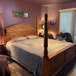 Cal King Oak Poster Bed