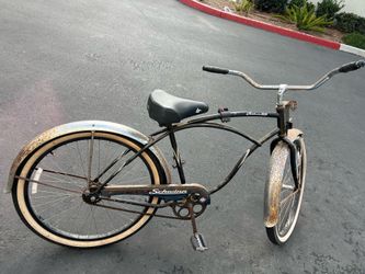Rusty beach cruiser
