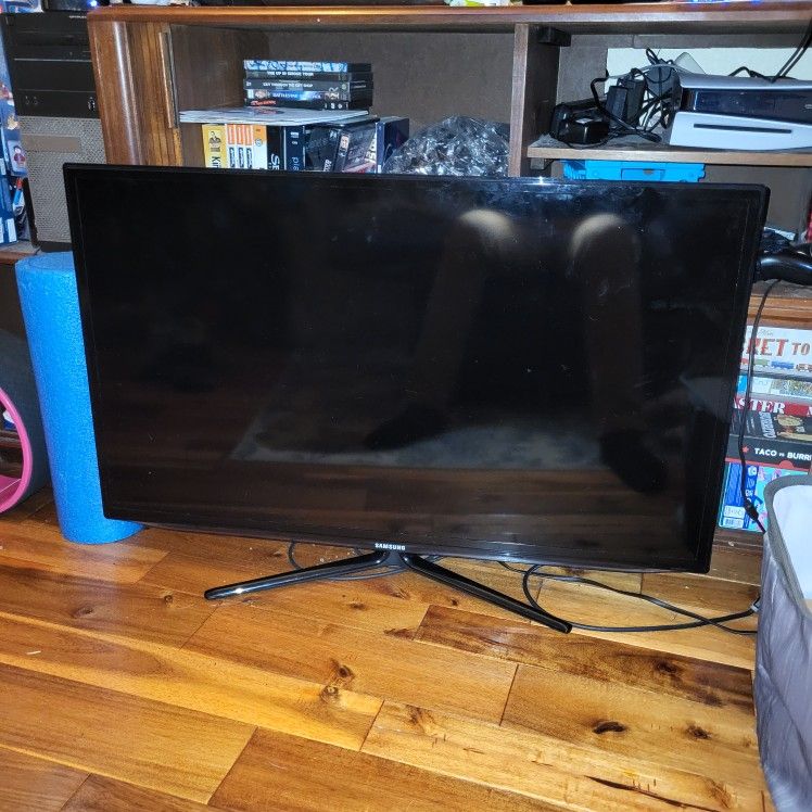 Samsung UN40ES6150F 40″ LED HDTV