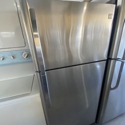 Kenmore Refrigerator 