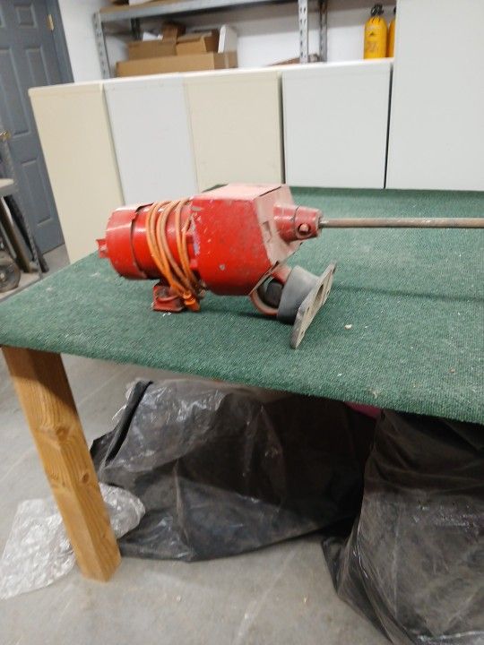 Lightning Chemical Tank Mixer