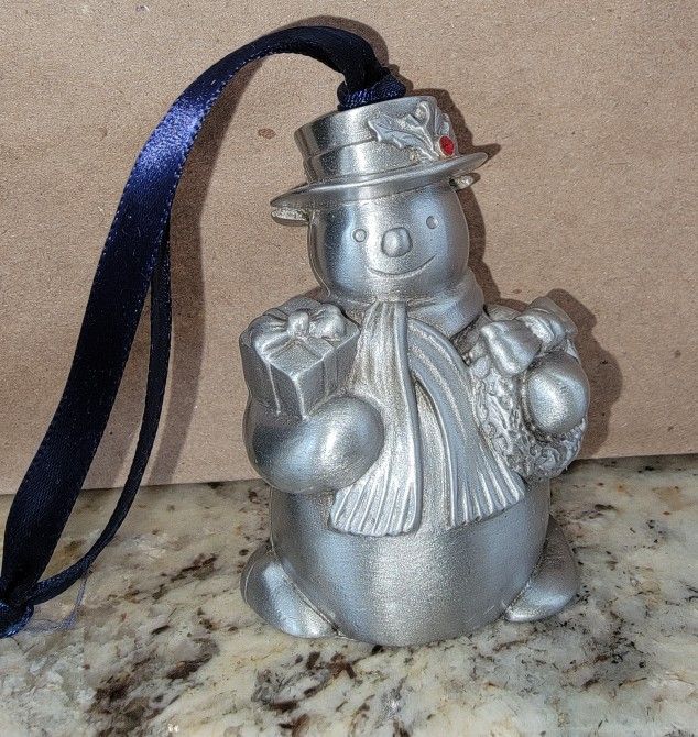 Vintage SNOWMAN Ornament -Gloria Dechire