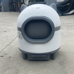 Self Cleaning Litter Box 