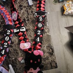 graduation leis