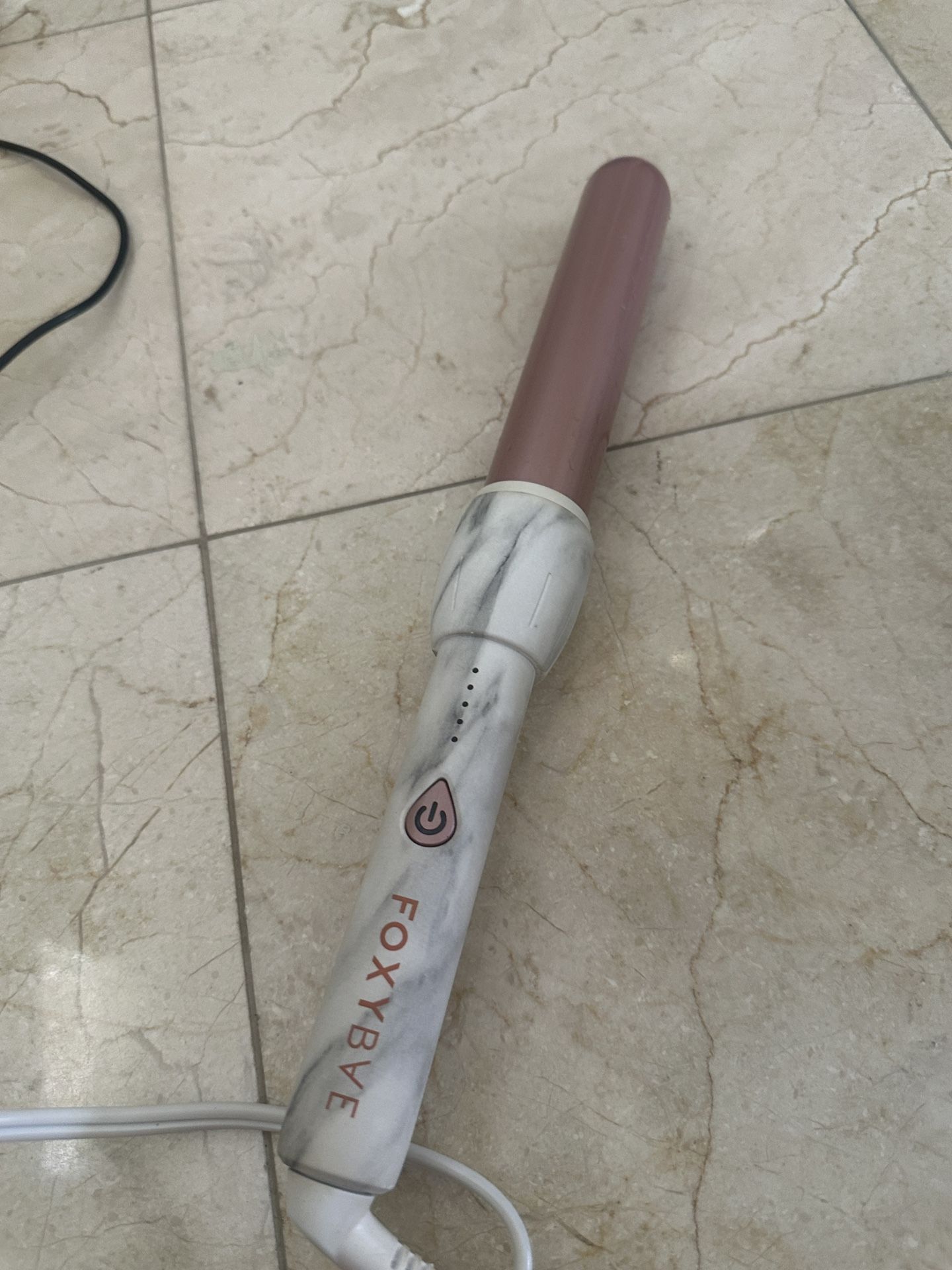 FoxyBae 1.25 inch Curling Wand