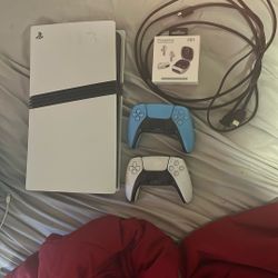 Ps5 Pro, 2 Controllers And Wireless Headset