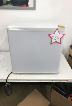 Mini fridge