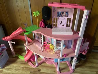 Barbie dream house
