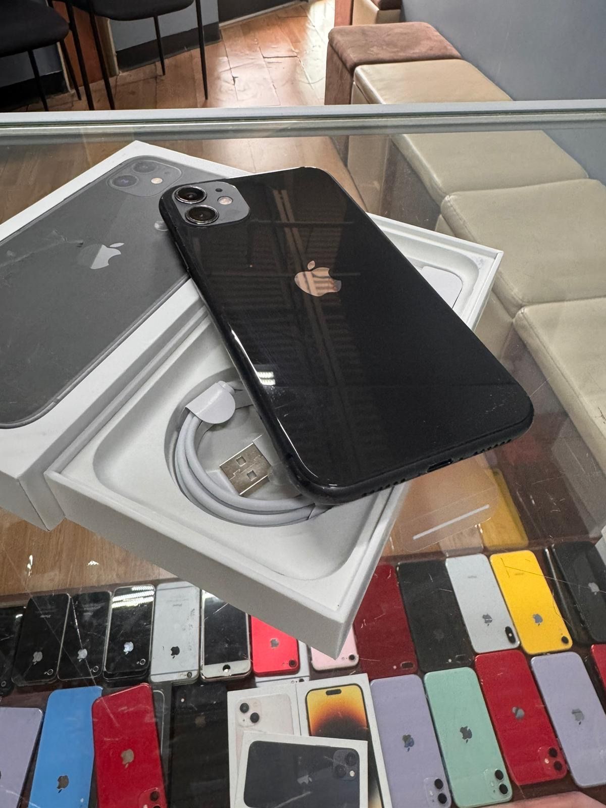iPhone 11 Black