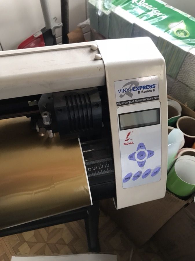 Vinyl express r series 2 136cm plotter like new!