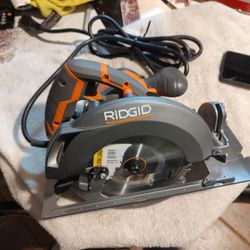 Ridge Cordless Saw 