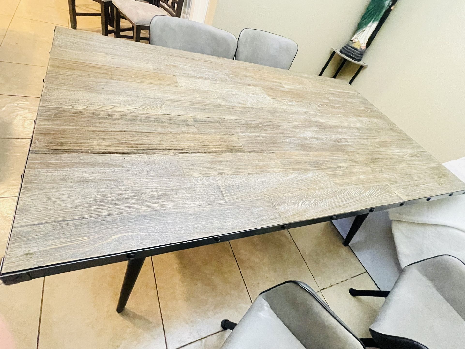 Dining Table Set