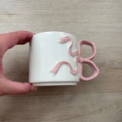 Room Essentials NWOT White Pink 17.22oz Stoneware Bow Mug