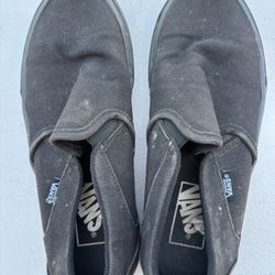 Women’s Black Vans Size 6
