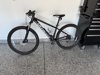 Specialized Rockhopper Trail Bike