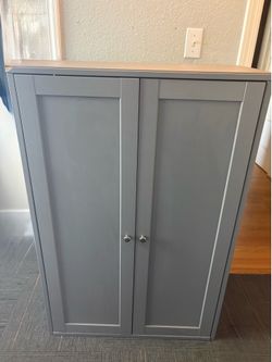 dresser