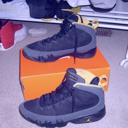 Jordan 9 Charcoal University Gold
