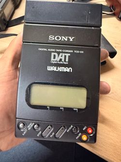 SONY DAT WALKMAN