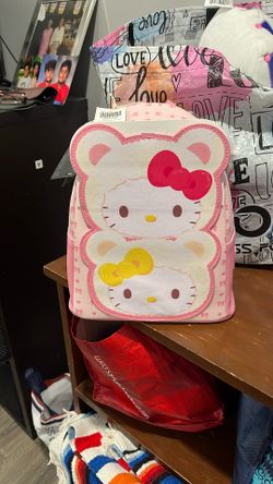Hello Kitty loungefly