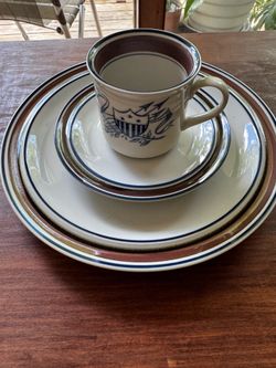 vintage Salem Stoneware dinner set"Georgetown Eagle"