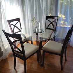 Beautiful  Scan Design  Dining  Table  42" In Diameter 