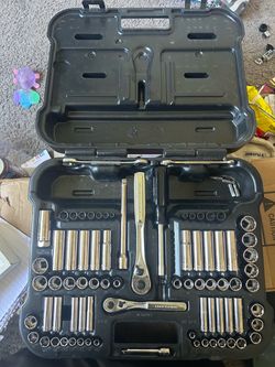 Craftsman 96pc mechanic tool set
