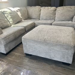 Ashley Furniture L Shape Sectional Couch With Storage Ottoman