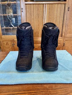 Thirty Two Ultralight Men’s Size 9