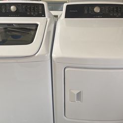 Washer Dryer Matching Set Made By Frigidaire Like New Condition $750