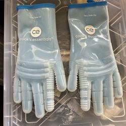 Cooks Essentials Heat Resistant Silicone Gloves. Large Size.