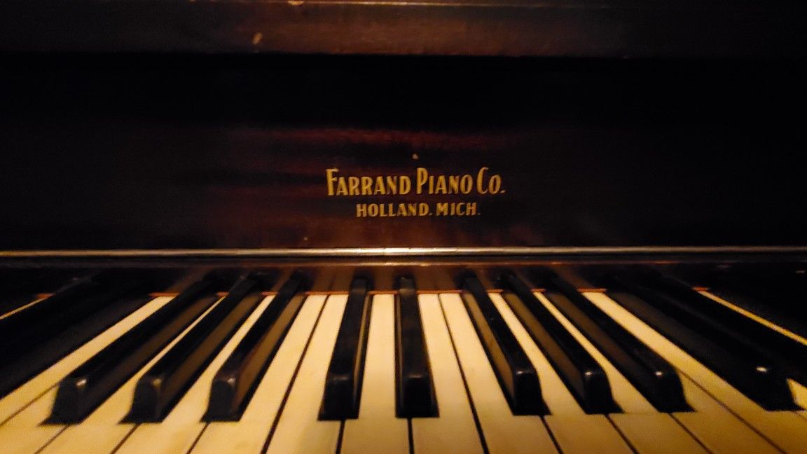 Farrand Piano